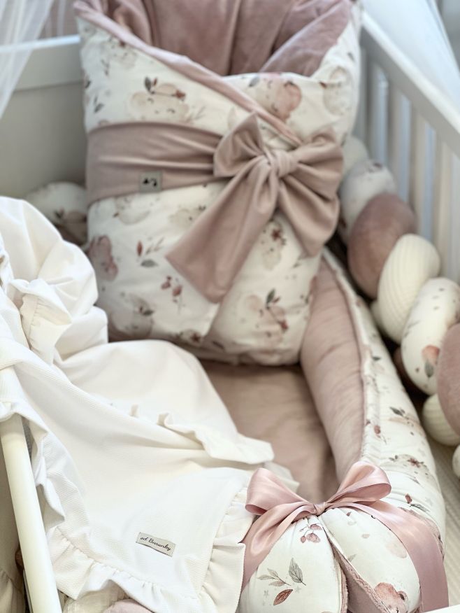 Na balíček jsme psaly “For baby from czech family ❤️. Tahle objednávka byla jako dárek pro budoucí rodiče, kteří bydlí v...