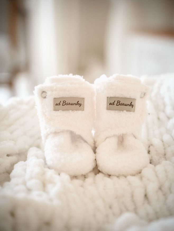 Studené nožičky i přes několik vrstev ponožek? 🥶 Znáte to? Venku zima, miminko v kočárku a vy zoufale natahujete jednu...